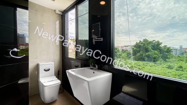 Flybird Condo For Sale 830,000 THB 27 sqm Studio